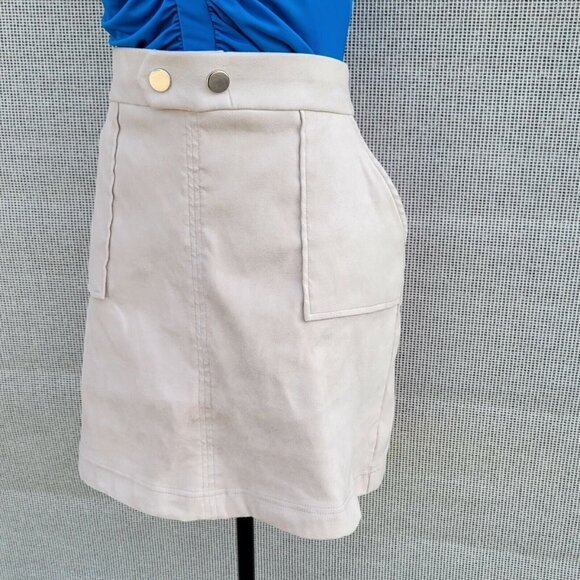 INC Mini Faux-Suede Mid-Rise. Size Medium. - Picture 4 of 12